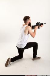 oscar-smg-m4a1-pose3