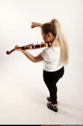 kayaa-standing-playing-violin