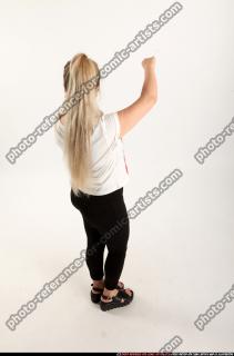 2016 11 KAYA STANDING PLAYING VIOLIN 04 A