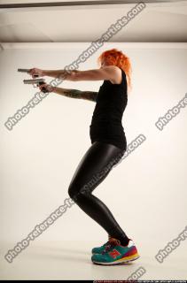 2016 12 ZORA DUAL PISTOLS POSE5 SHOOTING 02 C