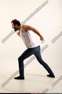 2016 12 WOLFF WOLVERINE POSE4 02 B