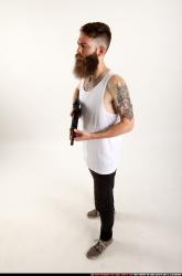 oscar-smg-m4a1-pose4