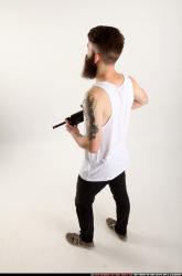 oscar-smg-m4a1-pose4