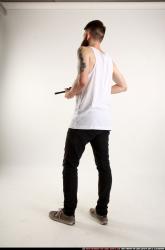 oscar-smg-m4a1-pose4