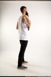 oscar-smg-m4a1-pose4