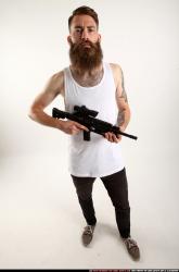 oscar-smg-m4a1-pose4