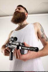 oscar-smg-m4a1-pose4