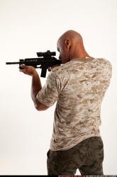 Ron-smg-m4a1-aiming-pose