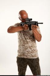 Ron-smg-m4a1-aiming-pose