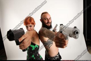 2017 01 COUPLE5 PISTOLS POSE1 AIMING 09