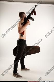 oscar-tommygun-case-pose