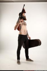 oscar-tommygun-case-pose