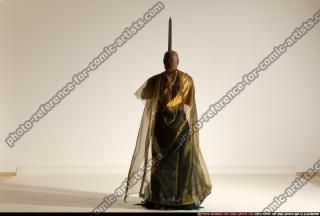 smax-eduardo-fantasy-shawl-sword-pose1-slash