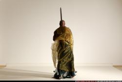 smax-eduardo-fantasy-shawl-sword-pose1-slash