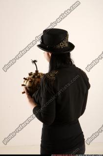 claudia-steampunk-bomb-pose1
