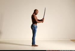 smax-eduardo-katana-slash-pose1