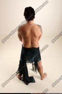 jerry-sword-pose2-guard