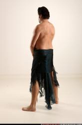 jerry-sword-pose2-guard