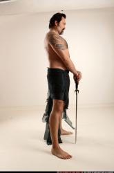 jerry-sword-pose2-guard