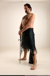 jerry-sword-pose2-guard