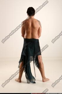 jerry-sword-pose2-guard
