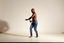 smax-eduardo-katana-slash-pose2