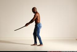 smax-eduardo-katana-slash-pose3