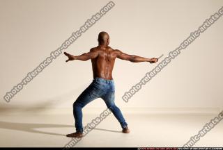 smax-eduardo-katana-slash-pose3