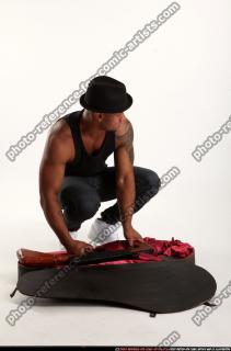 Ron-tommygun-case-various-poses