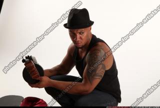 2017 03 RON TOMMYGUN CASE VARIOUS POSES 08