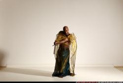 smax-eduardo-fantasy-shawl-sword-pose2-slash