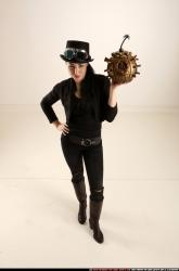 claudia-steampunk-bomb-pose2