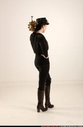 claudia-steampunk-bomb-pose2