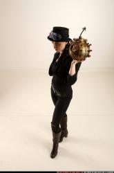 claudia-steampunk-bomb-pose2