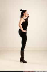 claudia-stretch-pose1-leg
