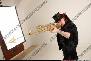 victoria-steampunk-standing-aiming-rifle