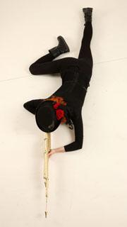 victoria-steampunk-laying-aiming-rifle