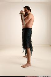 jerry-sword-pose3-defend 