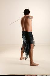 jerry-sword-pose3-defend 