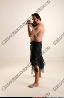 jerry-sword-pose3-defend 