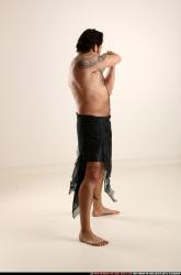 jerry-sword-pose3-defend 