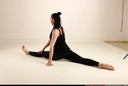 claudia-stretch-pose2-straddle-split 