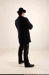 jerry-tommygun-pose1-aiming