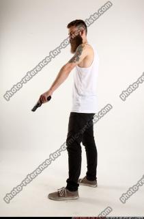 oscar-m4a1-pistol-pose