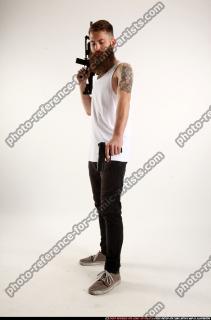 oscar-m4a1-pistol-pose