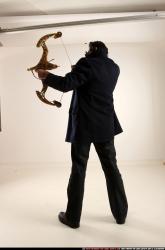 jerry-steampunk-bow-aiming