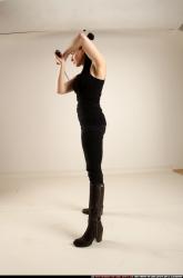 claudia-katana-defend-pose