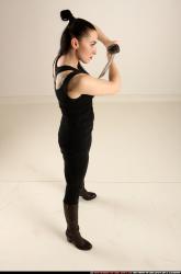 claudia-katana-defend-pose