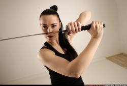 claudia-katana-defend-pose