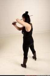 claudia-katana-defend-pose
